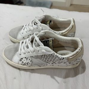 Women’s size 6 vintage havana